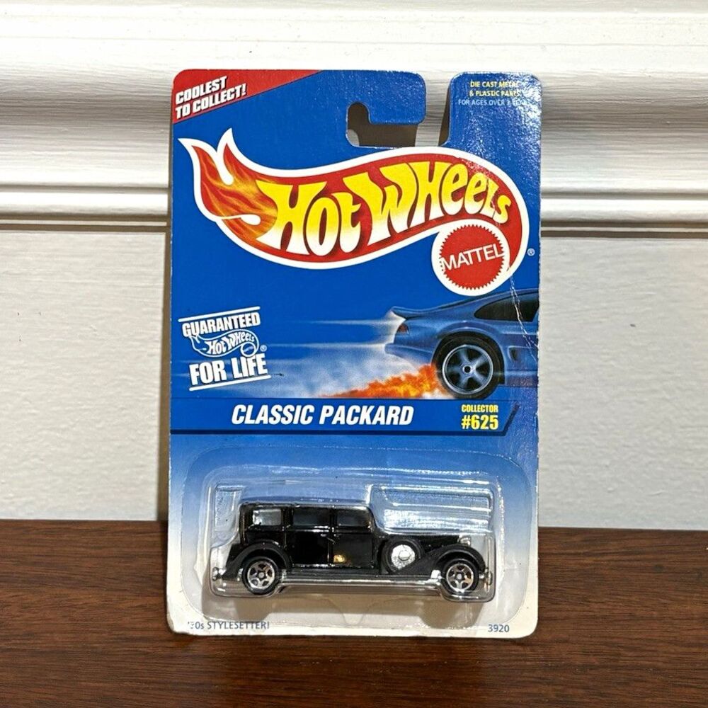 Hot Wheels Classic Packard Collector #625 1:64 Diecast Unopened 1997